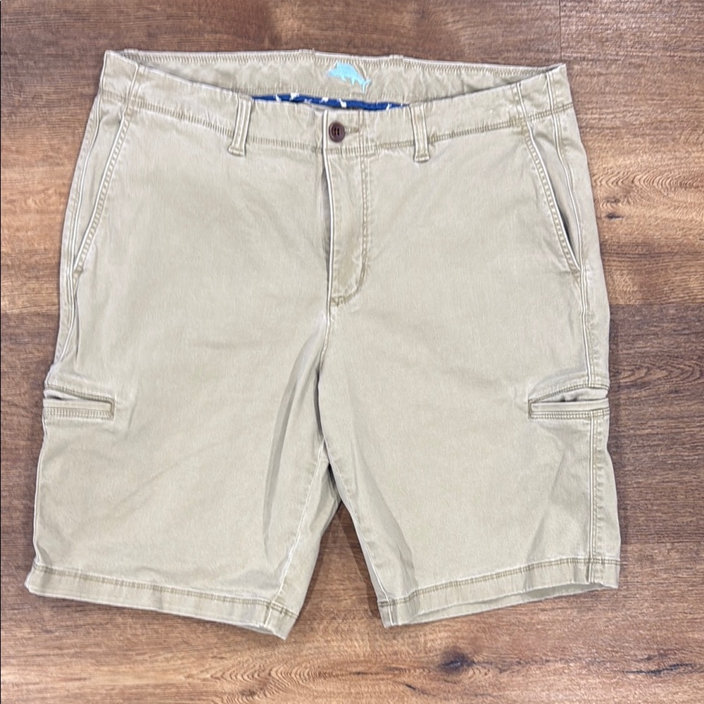 Tommy Bahama Khaki Cargo Shorts Relaxed Fit